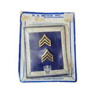 US ARMY E-5 Sergeant Lapel Pin NS Meyer 1966 Vietnam War Era NOS